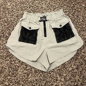 Savvi Women's Salty Mesh Pockets Shorts